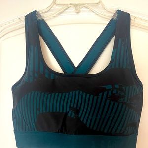 Large Under Armor sports bra